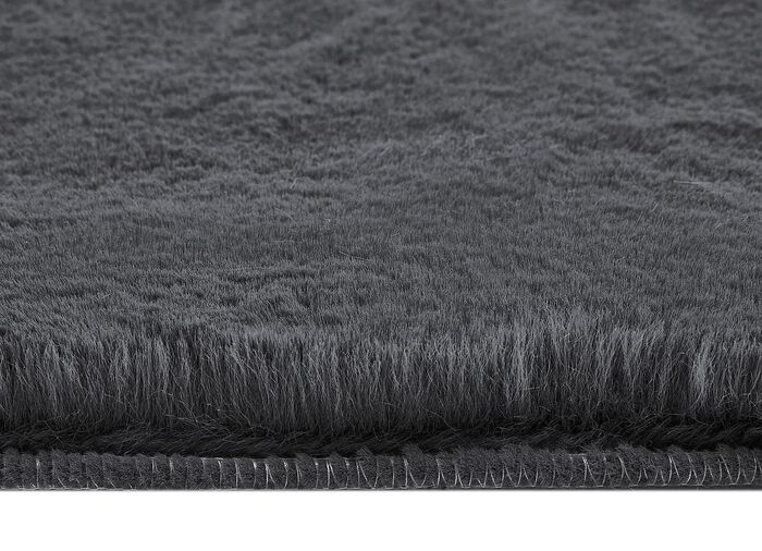 Br&uuml;cken und Teppiche f&uuml;r ein Gef&uuml;hl wie auf Wolken ANTHRAZIT