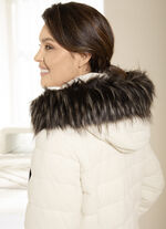 Funktionsjacke mit abnehmbarer Kapuze 