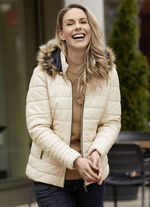 Lederkurzjacke mit abtrennbarer Kapuze 