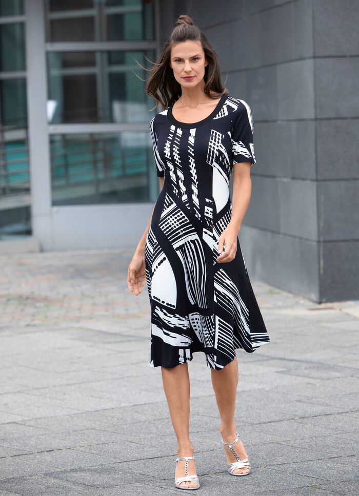 Kleid in Schlupfform 