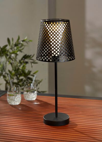 Solarleuchte mit Schirm aus Metallgeflecht 