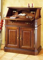 Sekret&auml;r mit eleganten, goldfarbenen Metallgriffen NUSSBAUM