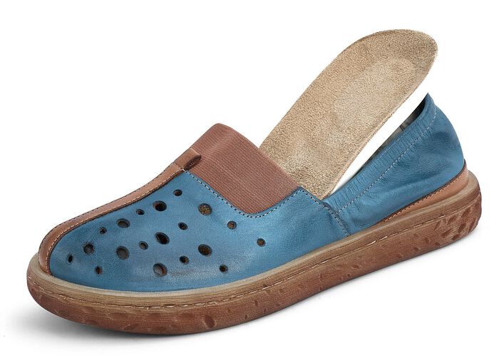 Luftig durchbrochener Slipper in 2 Farben mit herausnehmbarem Fussbett, Weite G JEANS-COGNAC