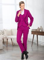 Hosenanzug in der modischen Farbe fuchsia 