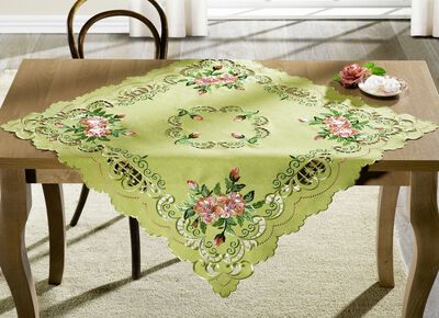 Aufwendig gearbeitete Accessoires 