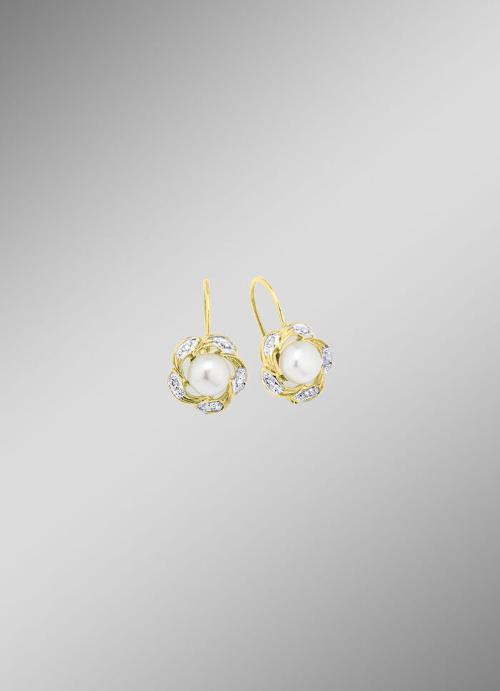 Ohrringe mit Süsswasser-Zuchtperle und Diamanten