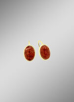 Vergoldete Ohrringe mit Koralle 