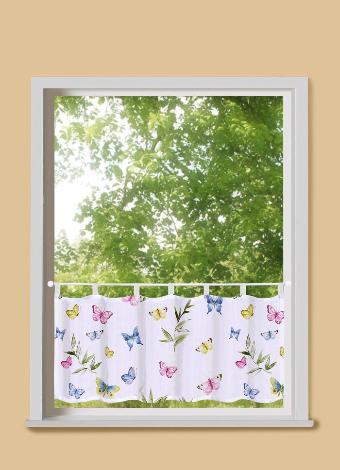 Kurzstore mit farbenfrohen Schmetterlingsmotiven 