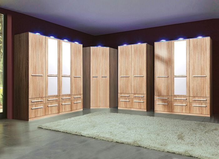 Dreht&uuml;renschr&auml;nke mit kunststoffbeschichteter Oberfl&auml;che 