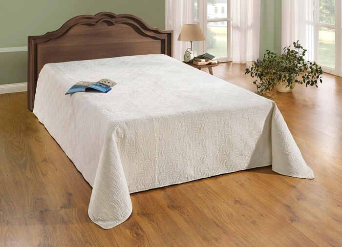 Wunderbar weiche Tagesdecke in Samtoptik und Kissenbez&uuml;ge CREME