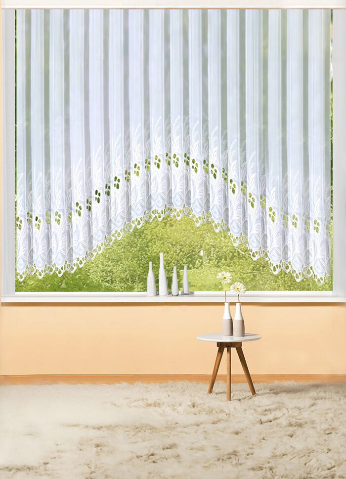 C-Bogen-Vorhang mit hochwertiger Plauener Stickerei 