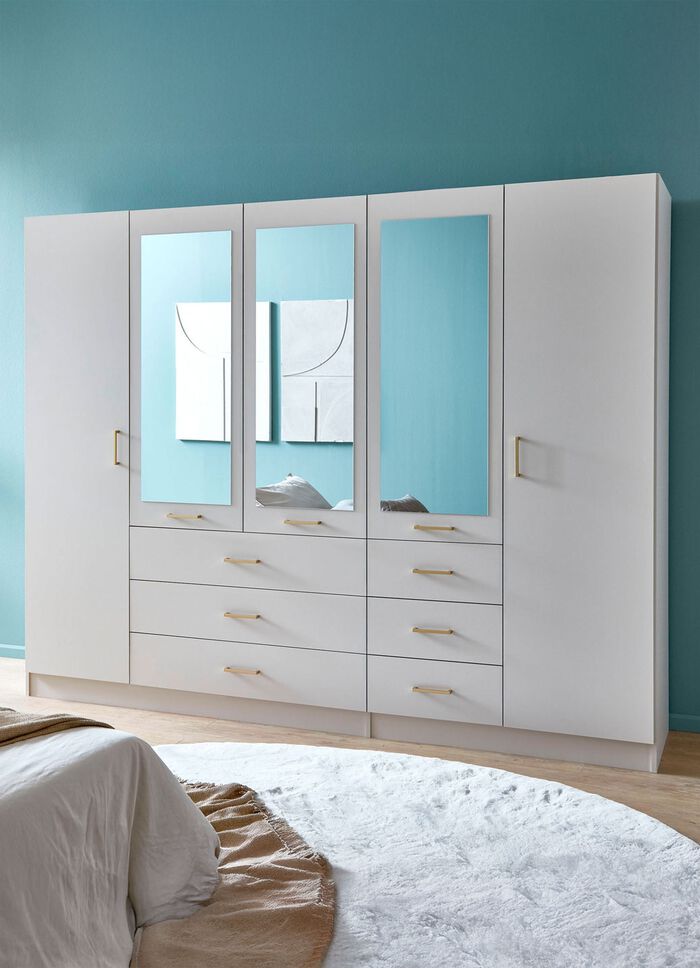 Moderner Kleiderschrank 