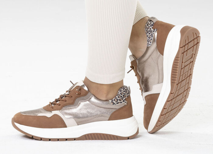 Caprice, trendige Damen-Sneaker, Weite G, mit herausnehmbarem Fussbett COGNAC-ALTGOLD