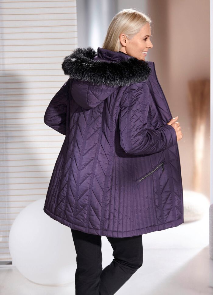 Jacke mit L&auml;ngssteppung seitlich 