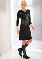 Kleid mit extravaganten Lederimitat-Eins&auml;tzen 