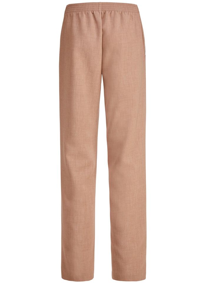 Hose in modischer Weite  