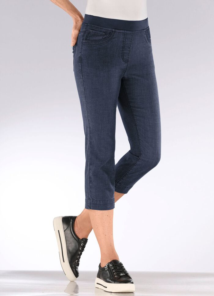 Caprijeans mit Strasssteinchenzier 