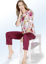 Pyjama aus BIO-Baumwolle mit gebogten Abschlüssen sowie 3/4-langen Ärmeln 