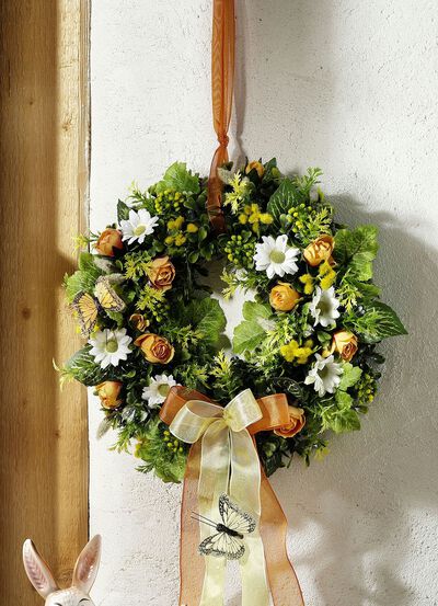 Wandkranz mit Schmetterling 