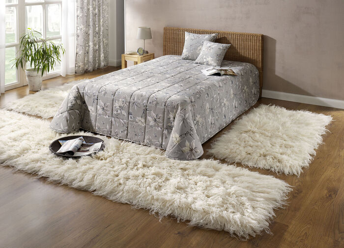 Tagesdecke mit Bandeinfassung SILBER