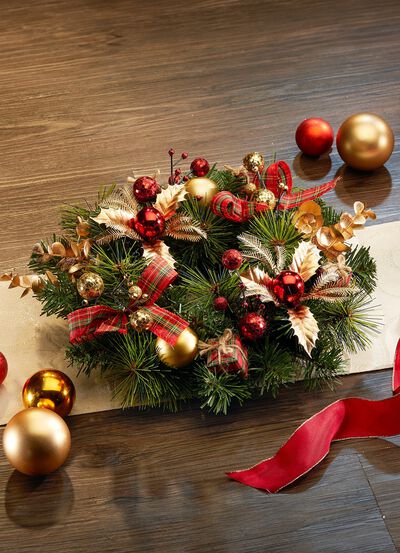 Aufwendig gestalteter Tischkranz 