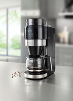 Kaffeemaschine mit Mahlwerk 
