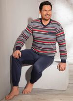 Pyjama mit V-Ausschnitt, Brusttasche und garngef&auml;rbtem Ringeldessin 