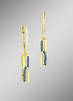 Entz&uuml;ckende Ohrringe mit weissen und blauen Brillanten 