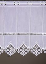 Kurzvorhang mit edler Macramé-Spitze und Stangendurchzug 