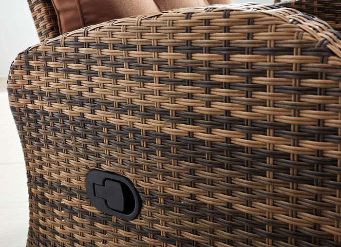 Grossz&uuml;giger Komfort-Sessel mit passendem Sitzkissen 