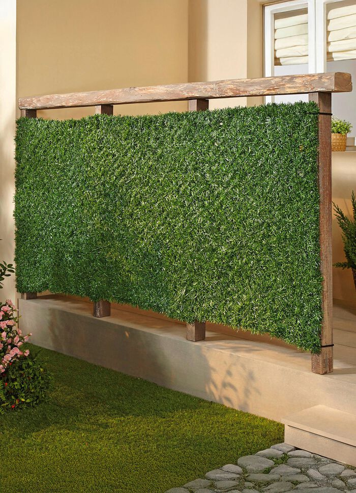 Praktischer Sichtschutz aus stabilem Kunststoffgeflecht 