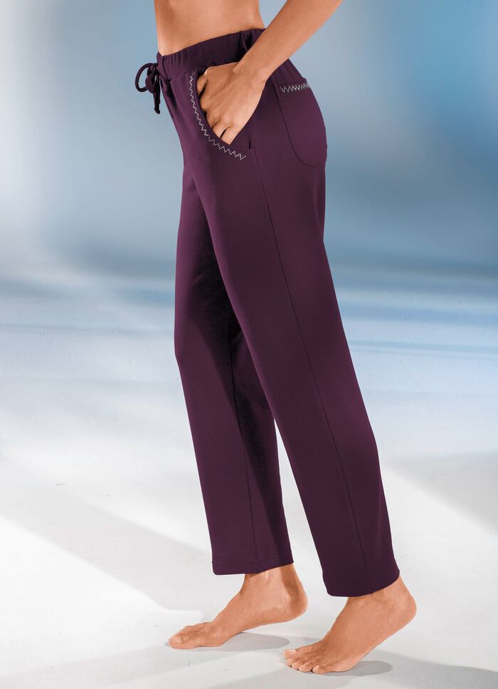 Hose mit dekorativer Nietenzier in 5 Farben BEERE