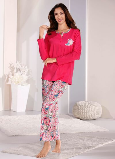 Schlafanzug aus nachhaltigem Baumwollanbau 