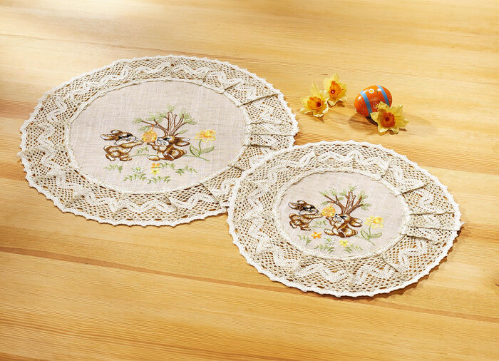 Accessoires mit Spitze aus dem Hause Schäfer