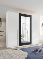 Moderner und formsch&ouml;ner Kleiderschrank 