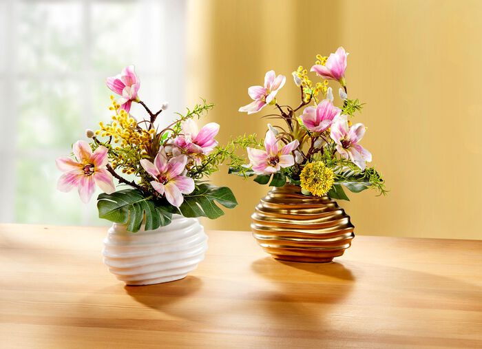 Magnolien-Arrangement in Keramiktopf WEISS