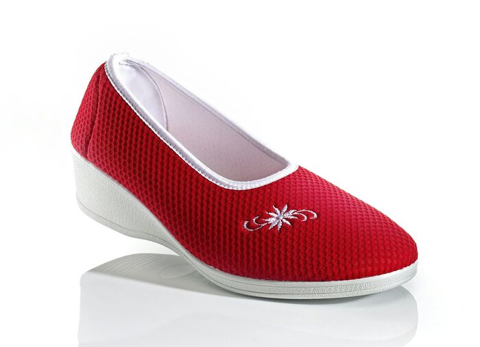 Modische Ballerinas in verschiedenen Farben ROT