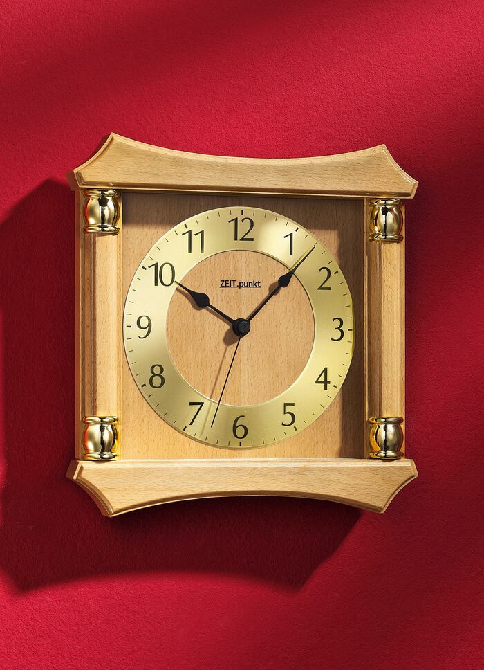 Wanduhr aus massivem Holz 