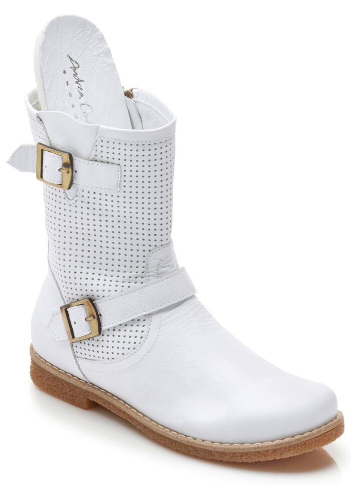 Stiefelette mit trendiger Zierlochung WEISS