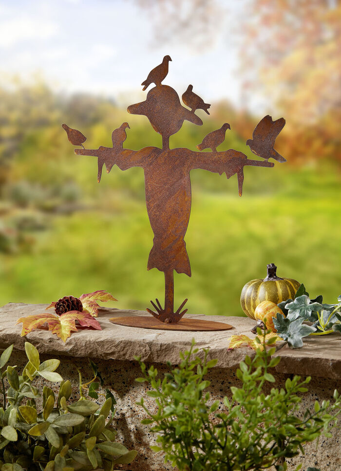 Vogelscheuche aus gerostetem Stahlblech 