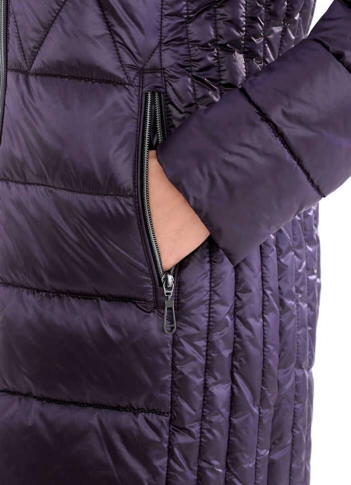 Kurzmantel mit L&auml;ngssteppung seitlich 