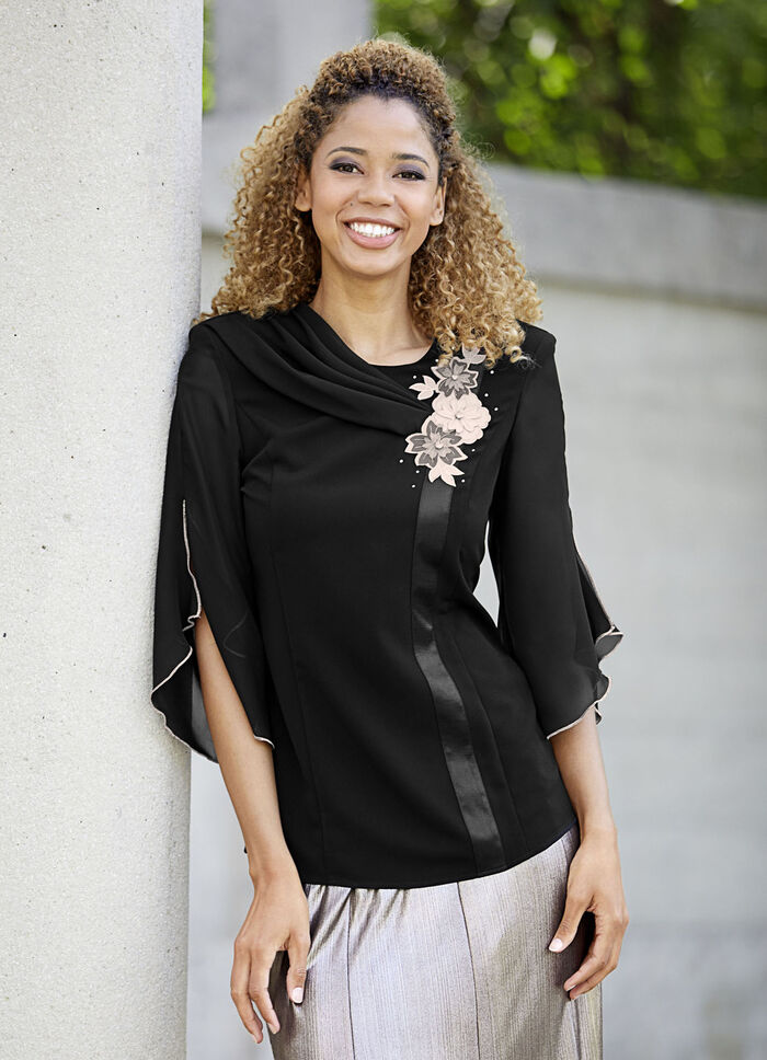 Schicke Tunika mit dekorativem Bl&uuml;tenmotiv 