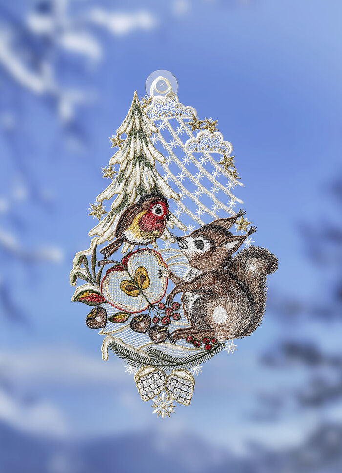 Fensterbild Eichhörnchen aus echter Plauener Spitze 