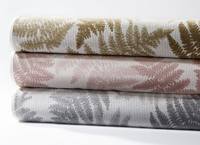 Tagesdecke mit naturnahen Blättermotiven NATUR