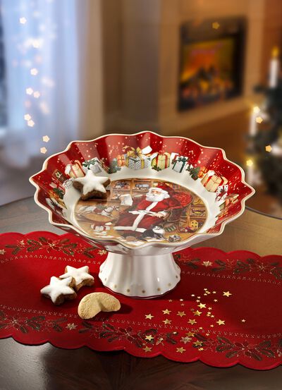 Schale auf Fuss aus hochwertigem Porzellan 