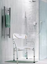 Faltbare Duschstuhl mit R&uuml;cken- und Armlehnen 