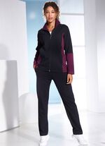 Freizeitanzug mit Nahttaschen 