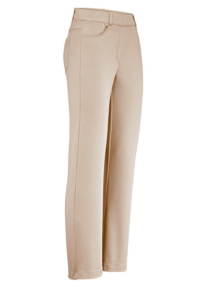 Hose in attraktiver Beinweite 