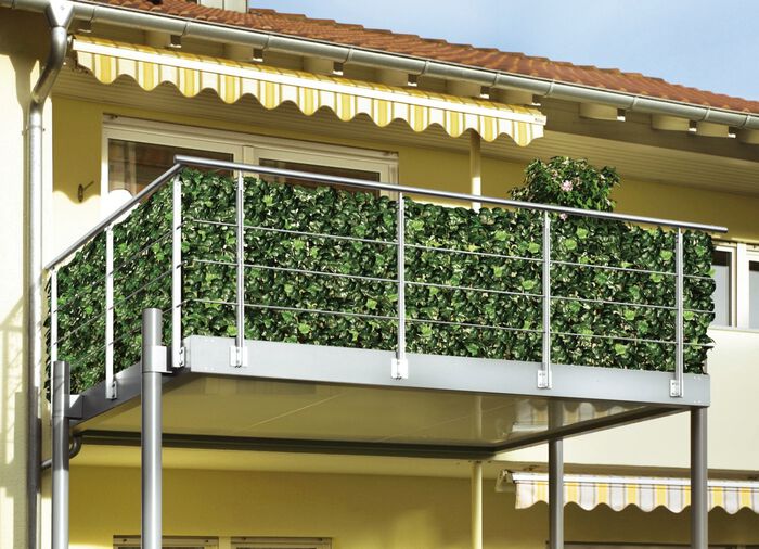 Praktischer Sichtschutz aus stabilem Kunststoffgeflecht 