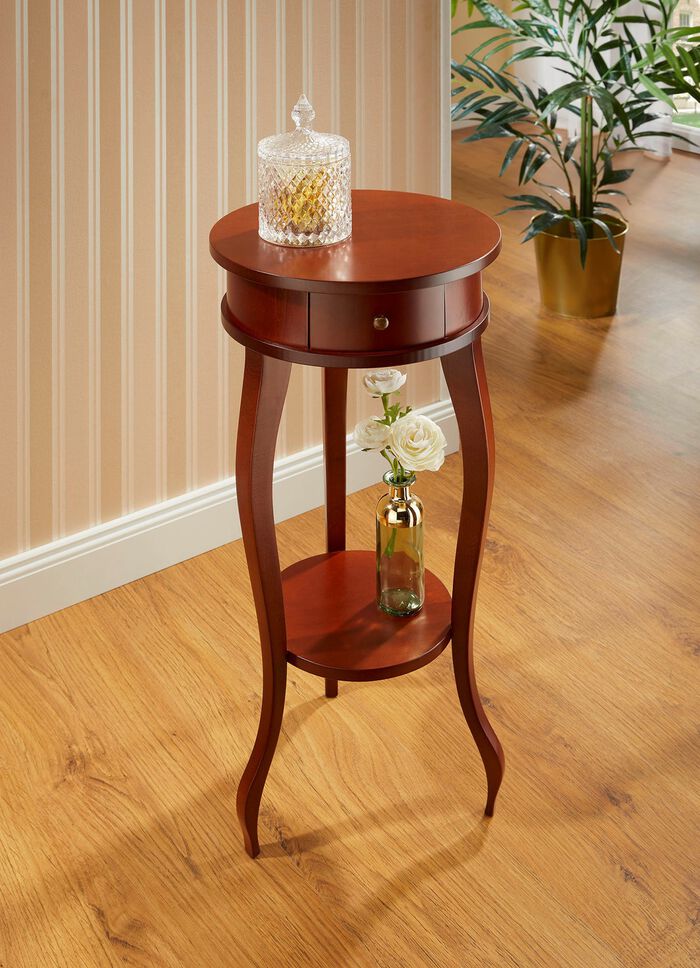 Teilmassiver Beistelltisch in Nussbaum 